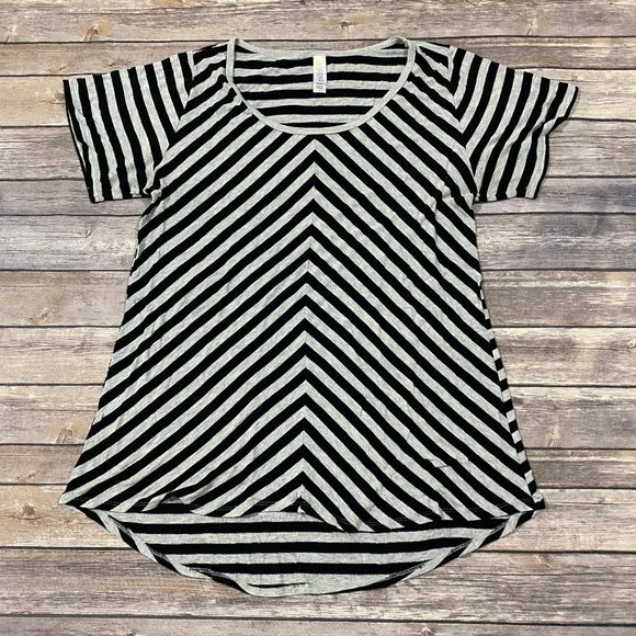 LuLaRoe Tops - Black and Grey Chevron LuLaRoe Classic T Size L